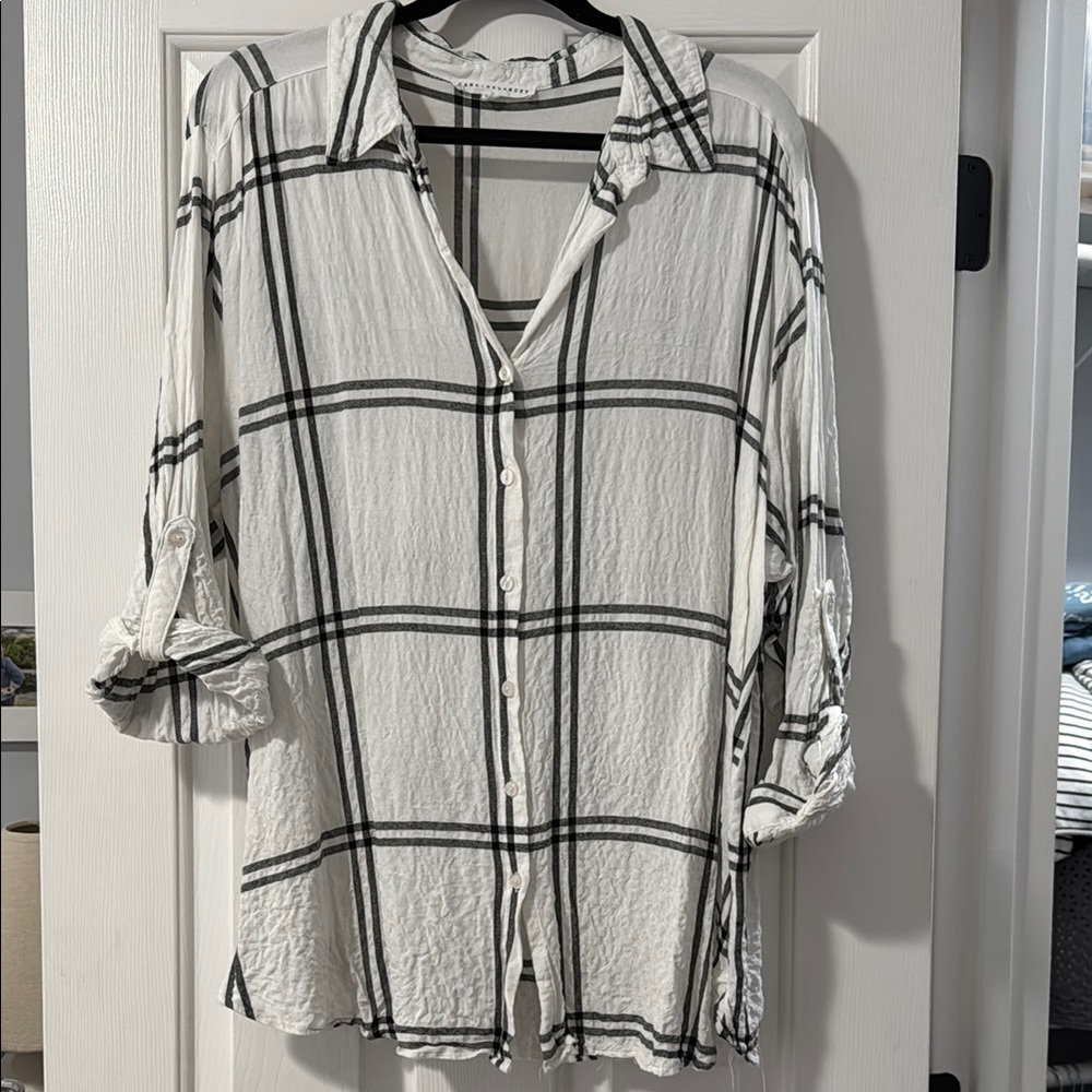Women's Black and White Plaid Button-Up Shirt